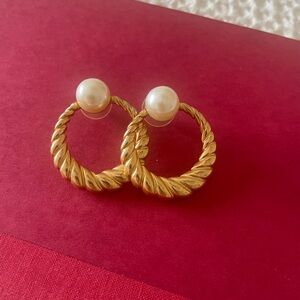 Elegant Gold and Pearl Earrings